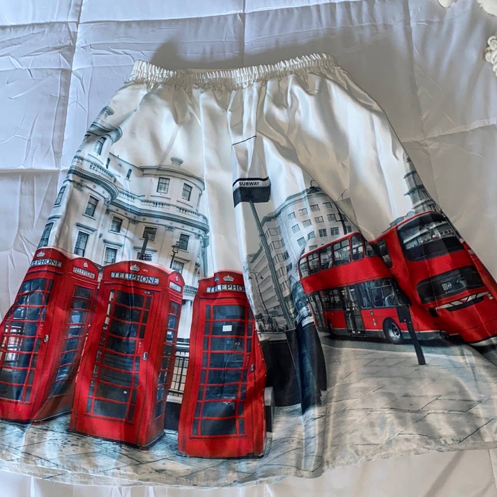 Stylish London Themed Skirt (Long)